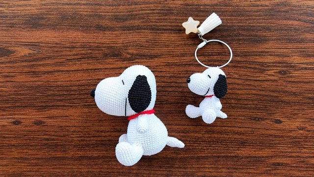 Crochet Snoopy dog amigurumi free pattern